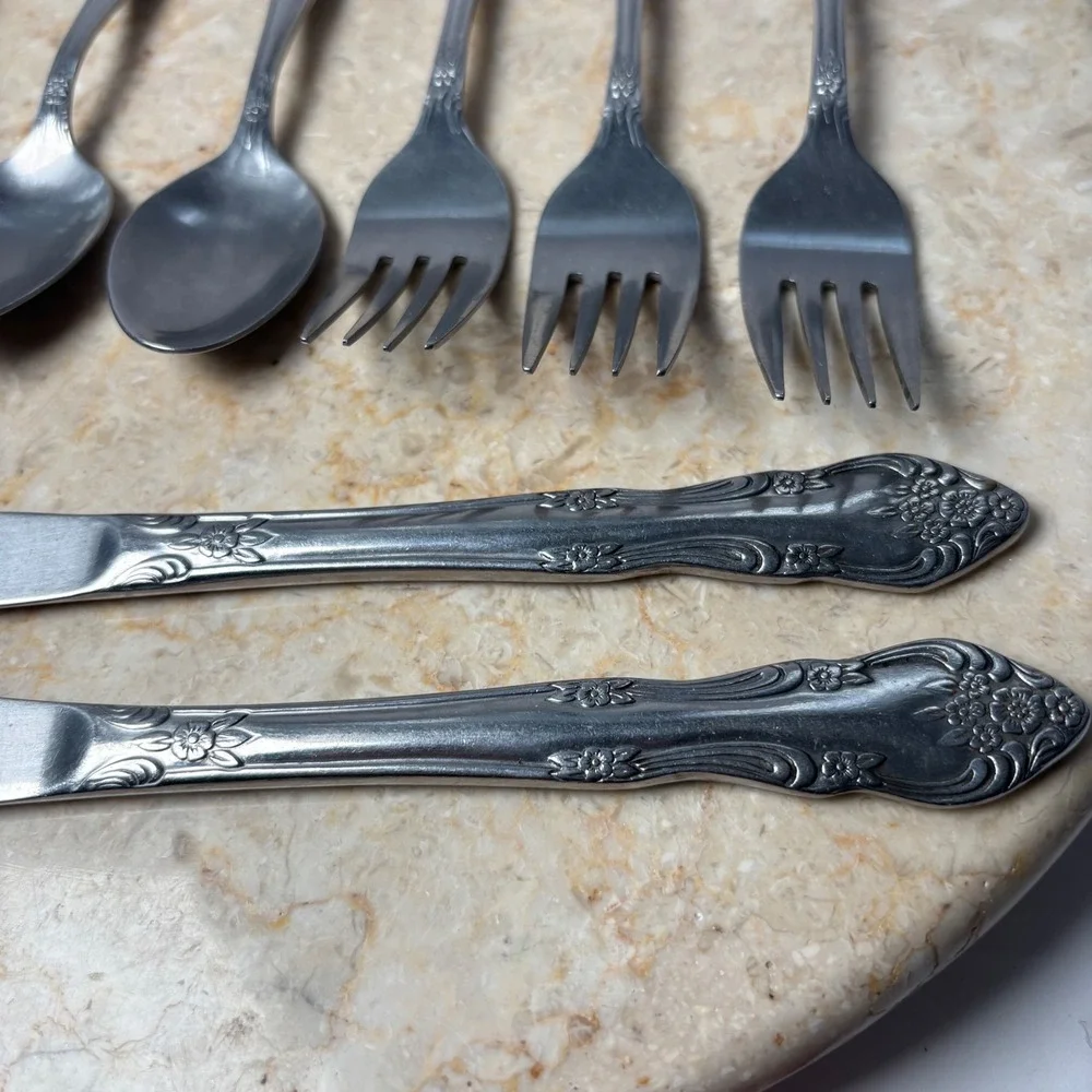 Rogers Flatware Set 8pc Silver Stainless Korea Floral Scroll Pattern